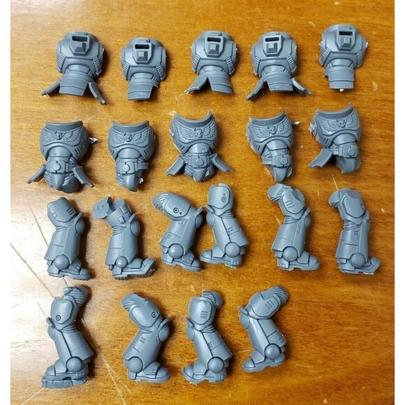 Warhammer 40k Space Marine Primaris Bits Assault Intercessor Torso & Legs x5 - Picture 4 of 6